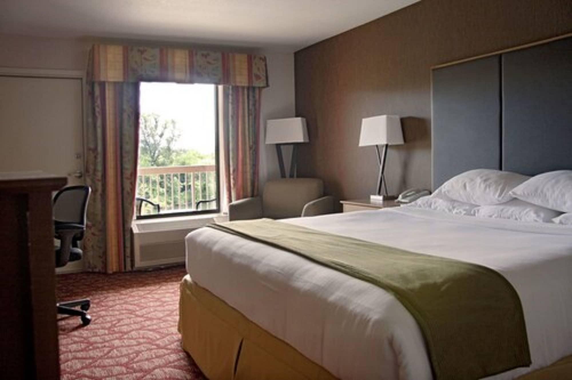 Holiday Inn Express Roseburg By Ihg Ngoại thất bức ảnh