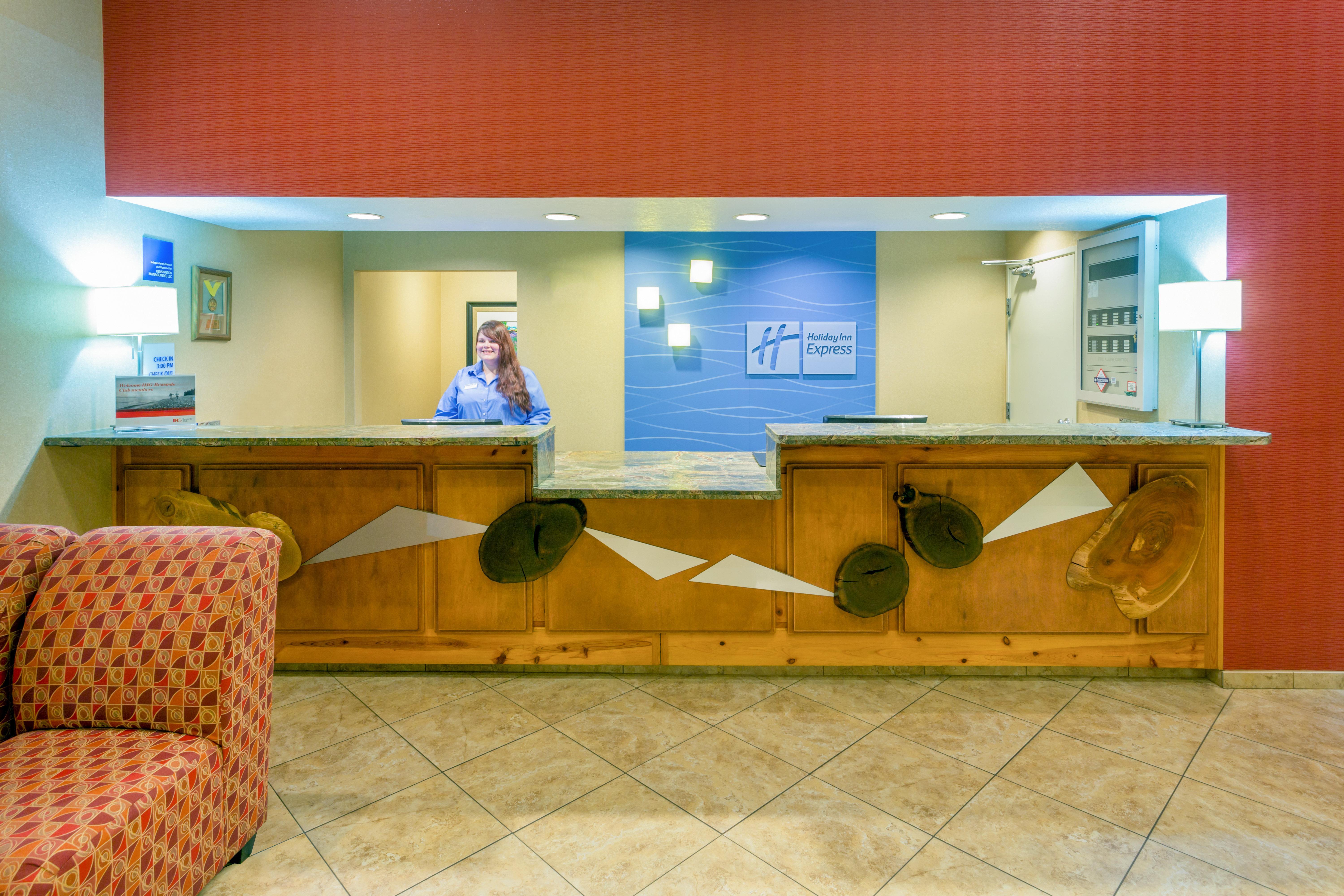 Holiday Inn Express Roseburg By Ihg Ngoại thất bức ảnh