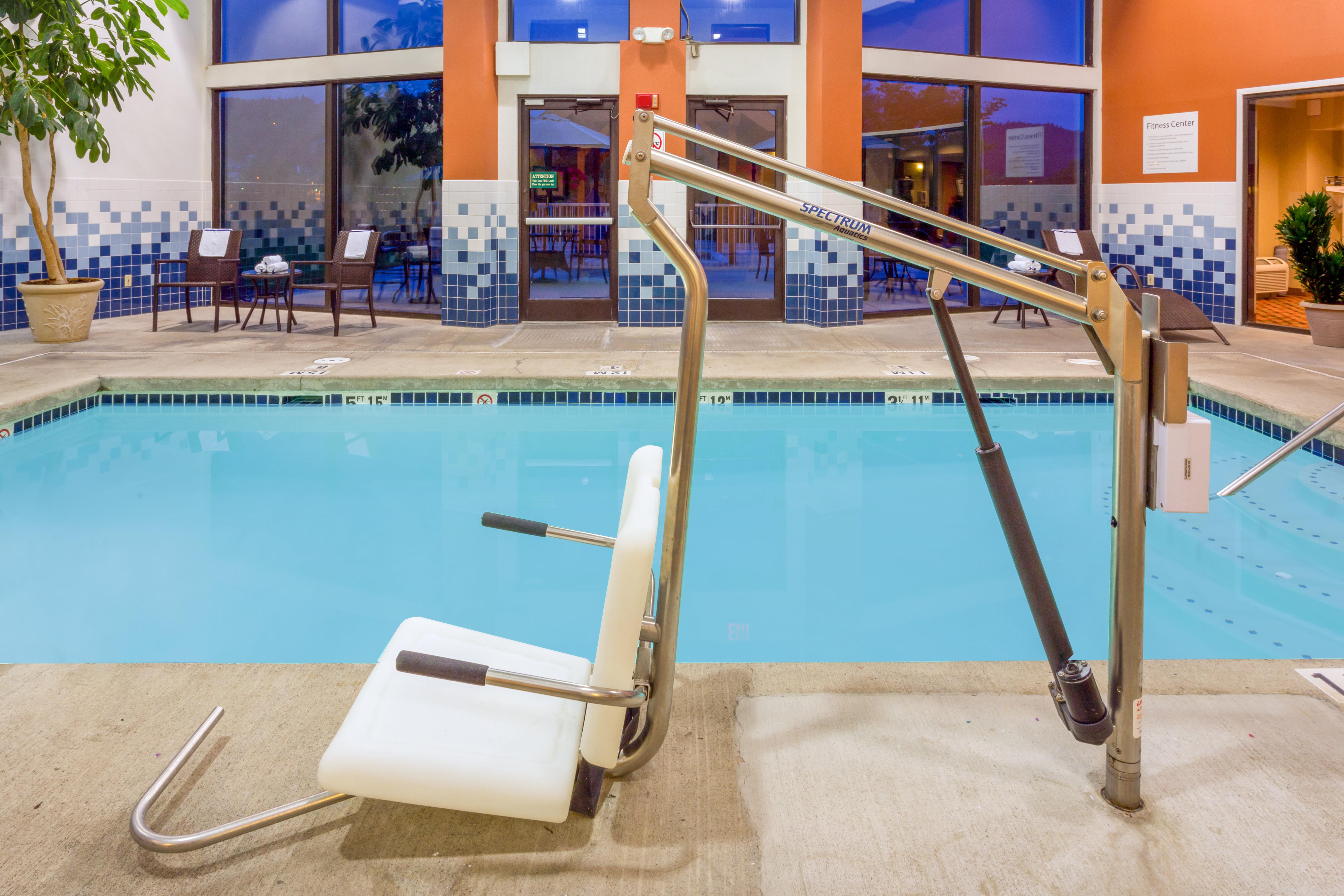 Holiday Inn Express Roseburg By Ihg Ngoại thất bức ảnh