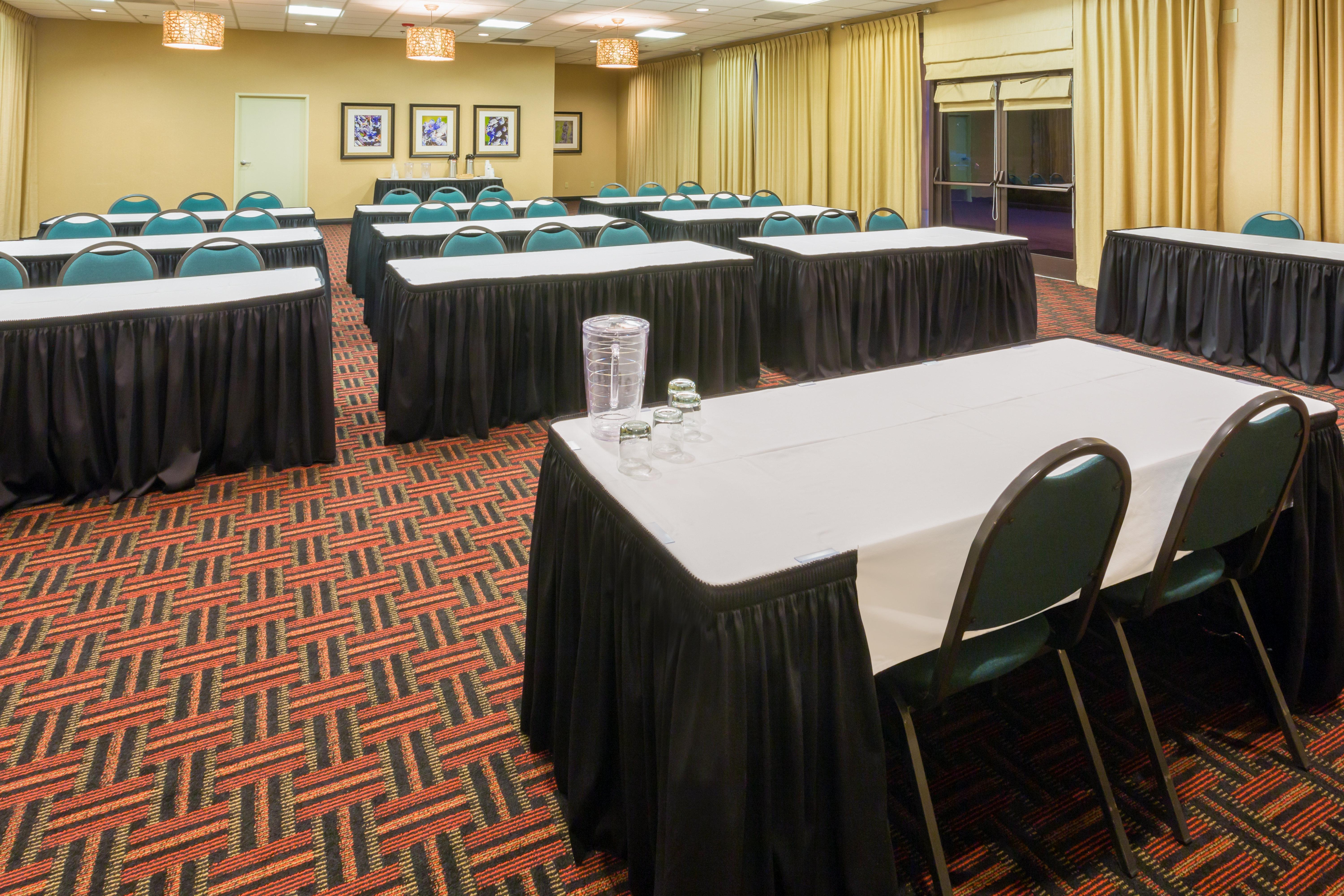 Holiday Inn Express Roseburg By Ihg Ngoại thất bức ảnh