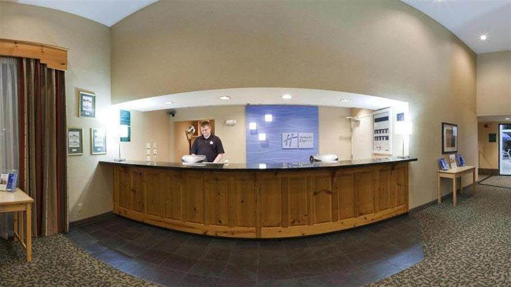 Holiday Inn Express Roseburg By Ihg Nội địa bức ảnh