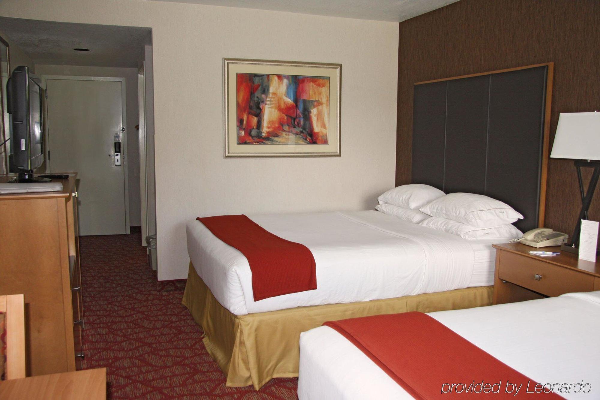 Holiday Inn Express Roseburg By Ihg Ngoại thất bức ảnh